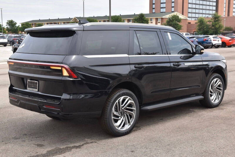 2026 Lincoln Navigator Premiere
