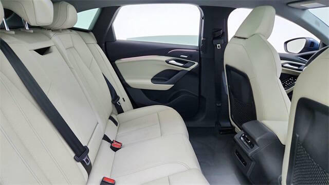 2025 Audi A6 Sportback e-tron quattro Prestige