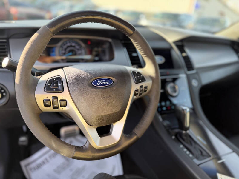 2016 Ford Taurus SHO