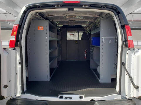 2025 Chevrolet Express 2500