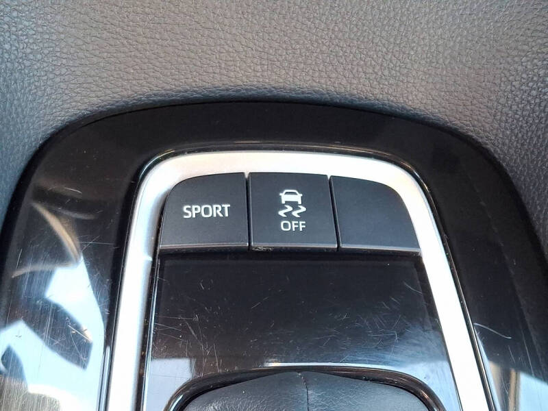 2022 Toyota Corolla Hatchback SE