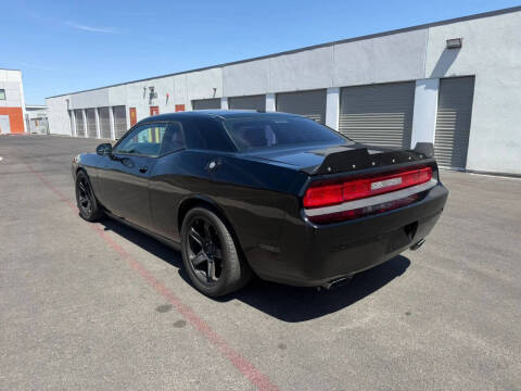 2014 Dodge Challenger R/T Shaker Package