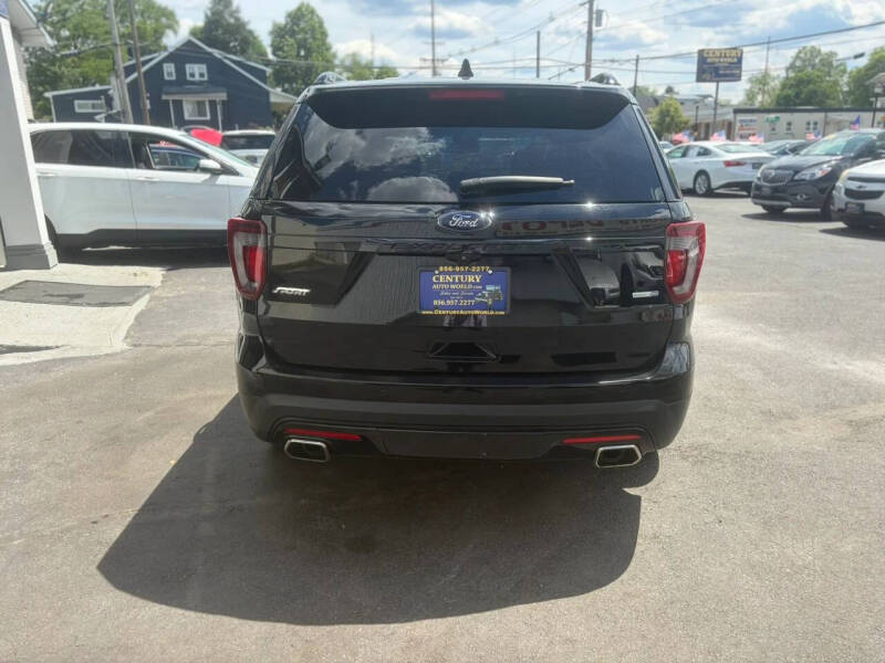 2017 Ford Explorer Sport