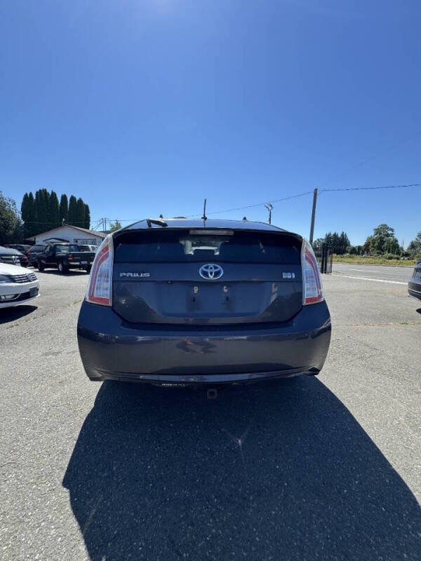 2013 Toyota Prius Three
