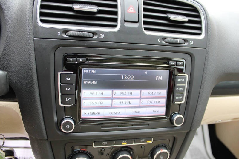 2013 Volkswagen Jetta SportWagen SE PZEV