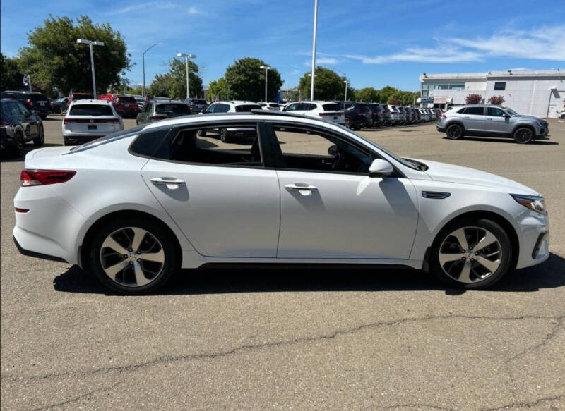 2019 Kia Optima S
