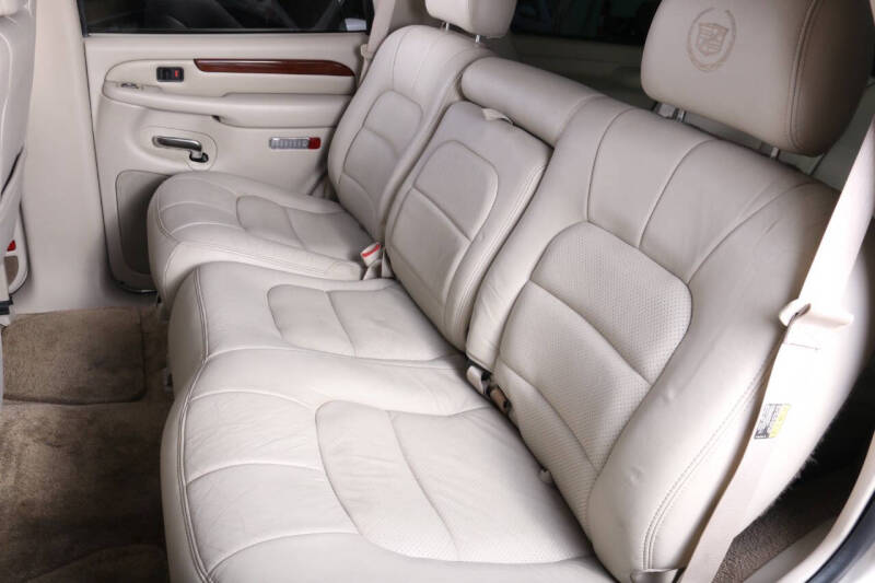 2002 Cadillac Escalade