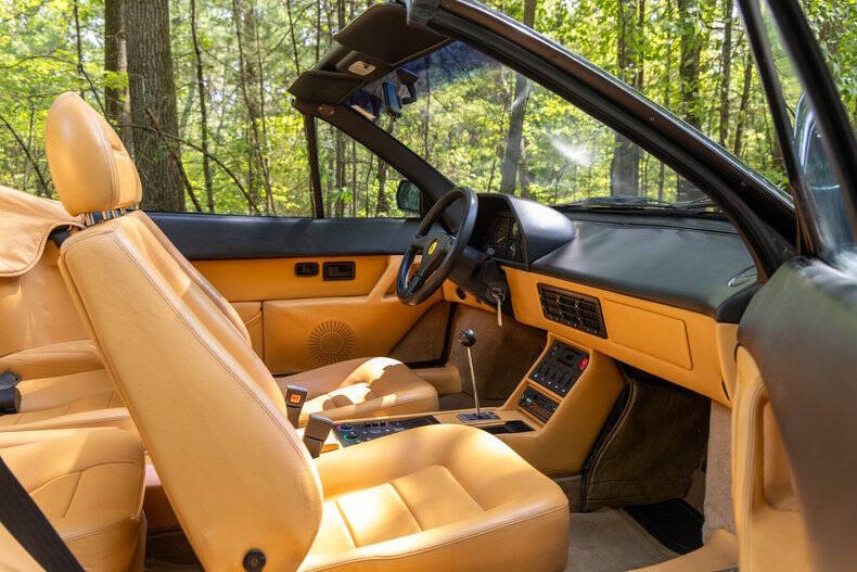 1989 Ferrari Mondial T