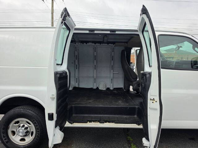 2017 Chevrolet Express 2500