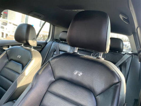 2017 Volkswagen Golf R 4Motion