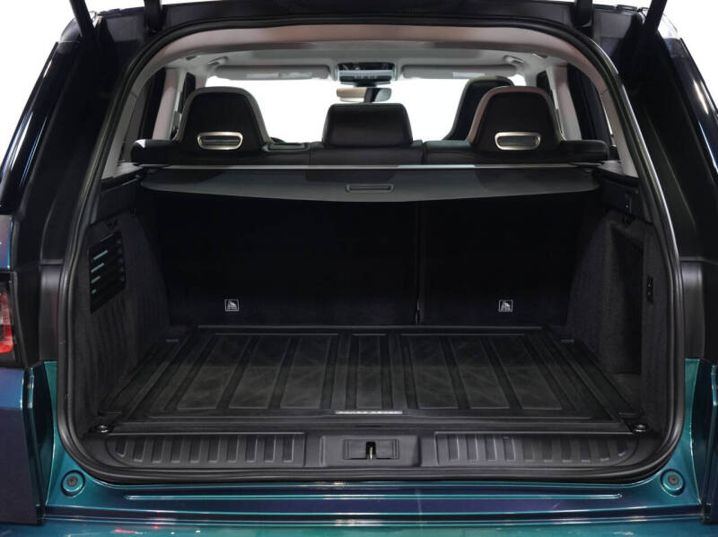 2020 Land Rover Range Rover Sport SVR