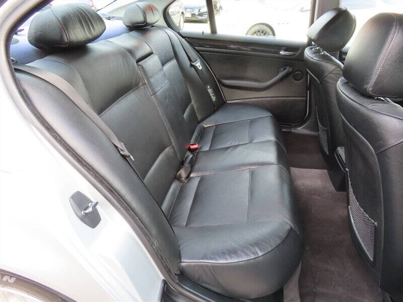 2000 BMW 3 Series 323i