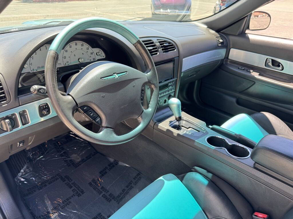 2002 Ford Thunderbird 12