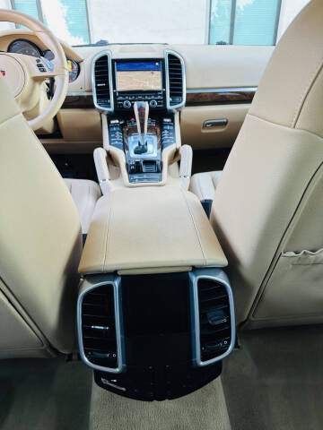 2011 Porsche Cayenne Tiptronic