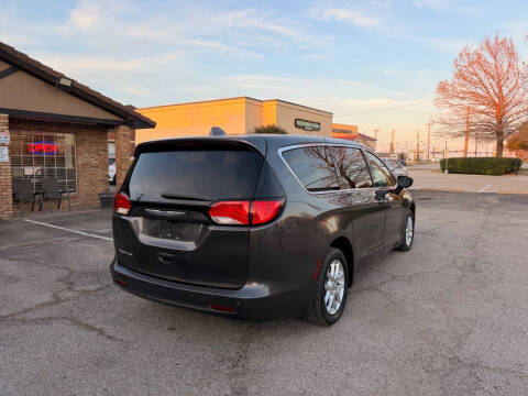 2019 Chrysler Pacifica LX