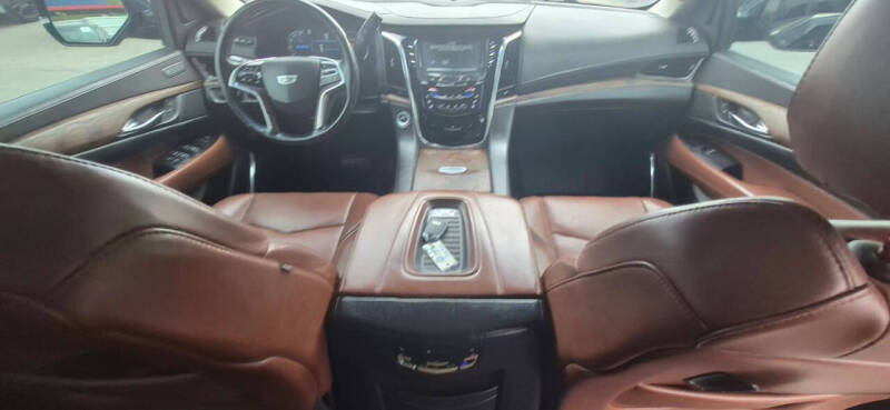 2018 Cadillac Escalade ESV Premium Luxury