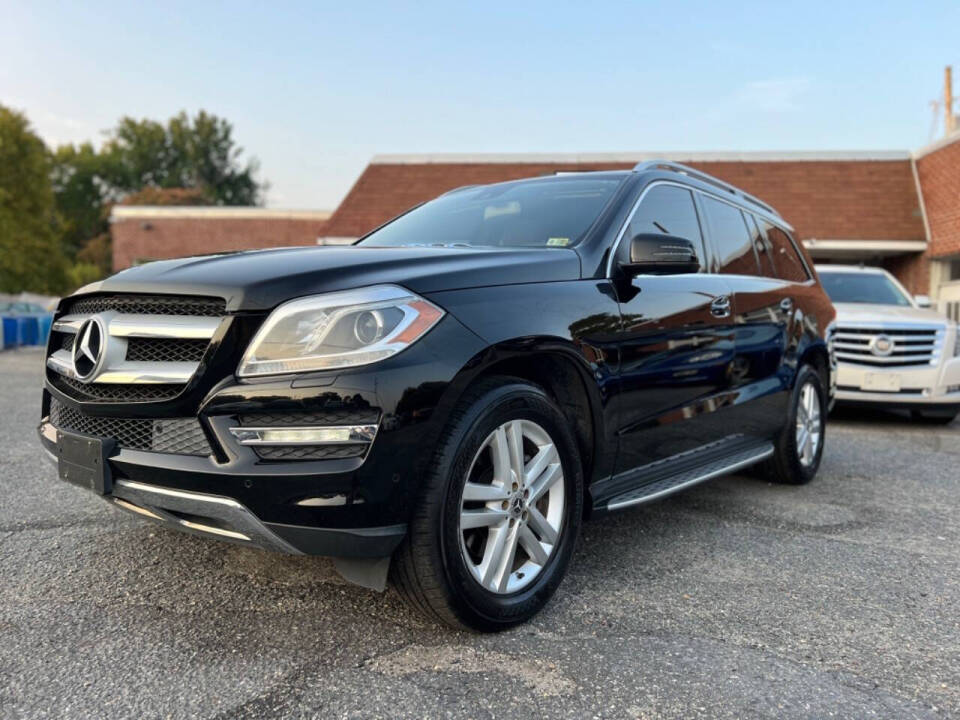 2014 Mercedes-Benz GL-Class for sale at CarZone & Auto Brokers in Newport News, VA