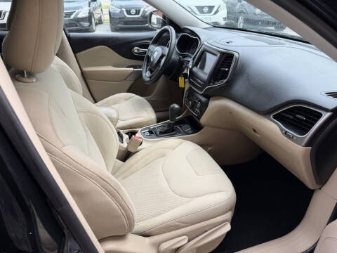 2019 Jeep Cherokee Latitude
