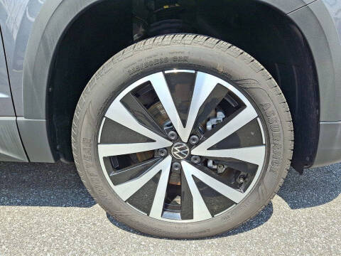 2024 Volkswagen Taos SE