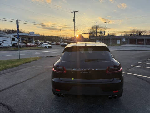 2015 Porsche Macan S