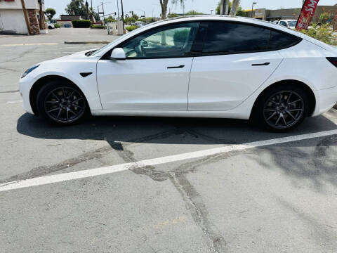 2021 Tesla Model 3 Standard Range Plus