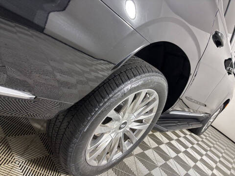 2022 Cadillac Escalade Premium Luxury