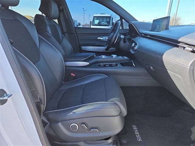 2023 Genesis GV70 2.5T Standard