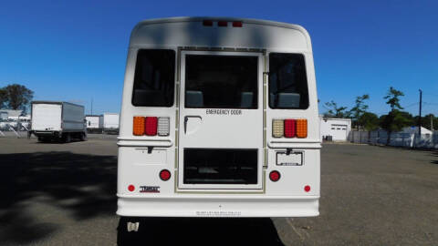 2013 Freightliner B2 Chassis