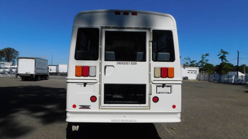 2013 Freightliner B2 Chassis