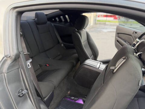 2013 Ford Mustang V6