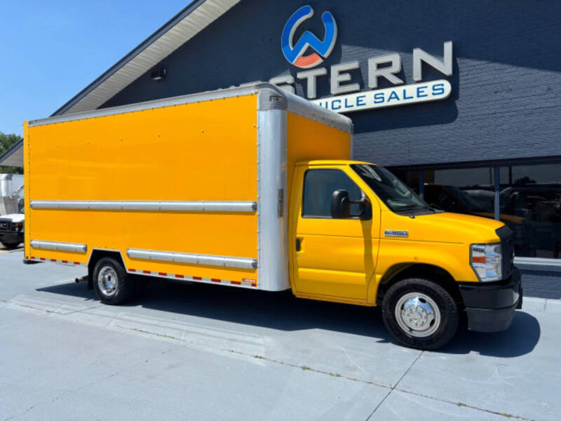 2021 Ford E350 Box Van