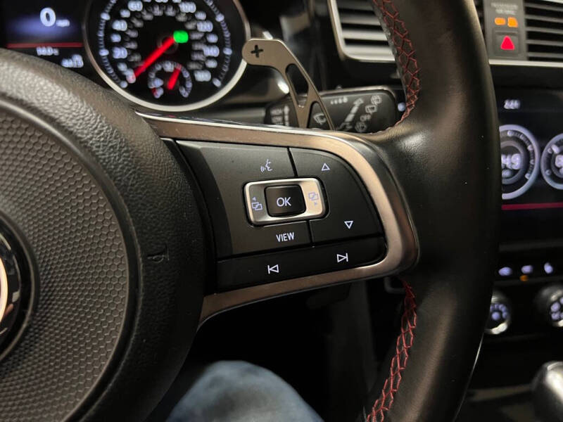 2019 Volkswagen Golf GTI S