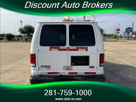 2011 Ford E-Series E-250