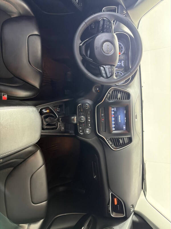 2020 Jeep Cherokee Altitude