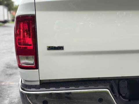 2013 RAM 1500 SLT