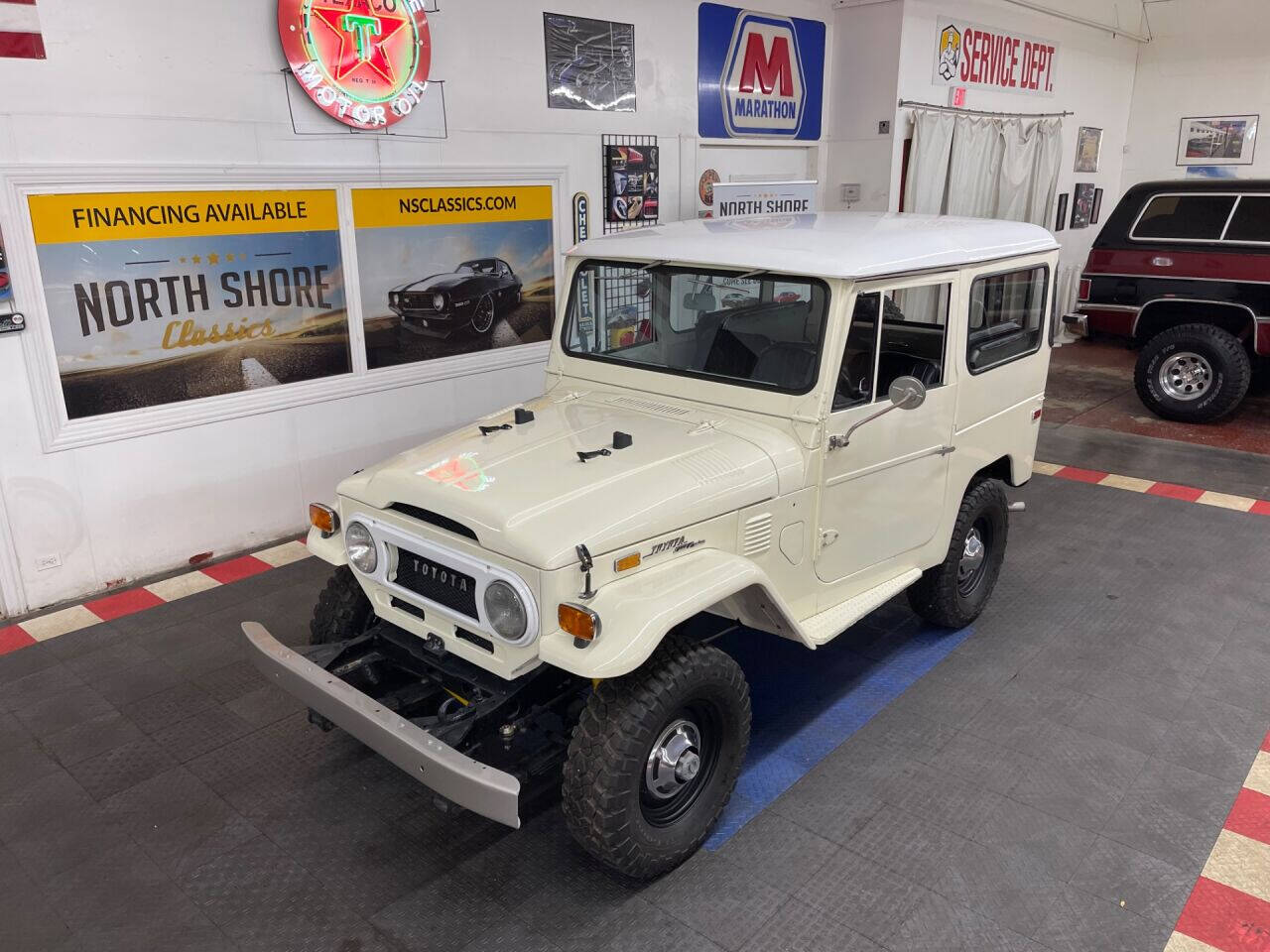 1972 Toyota Land Cruiser 14