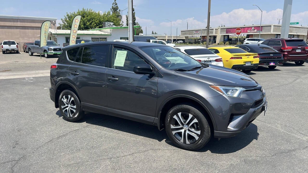 2018 Toyota RAV4 for sale at Auto Plaza in Fresno, CA