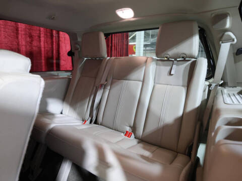 2017 Lincoln Navigator Select