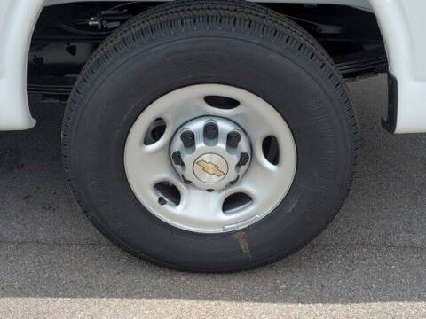 2025 Chevrolet Express 2500