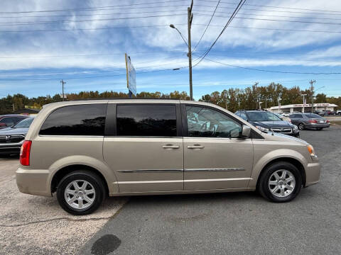 2012 Chrysler Town and Country Touring