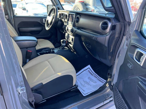 2021 Jeep Gladiator Sport