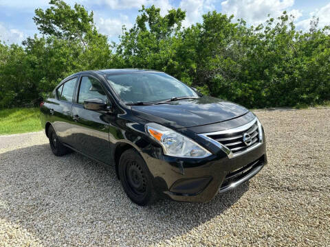 2017 Nissan Versa 1.6 S