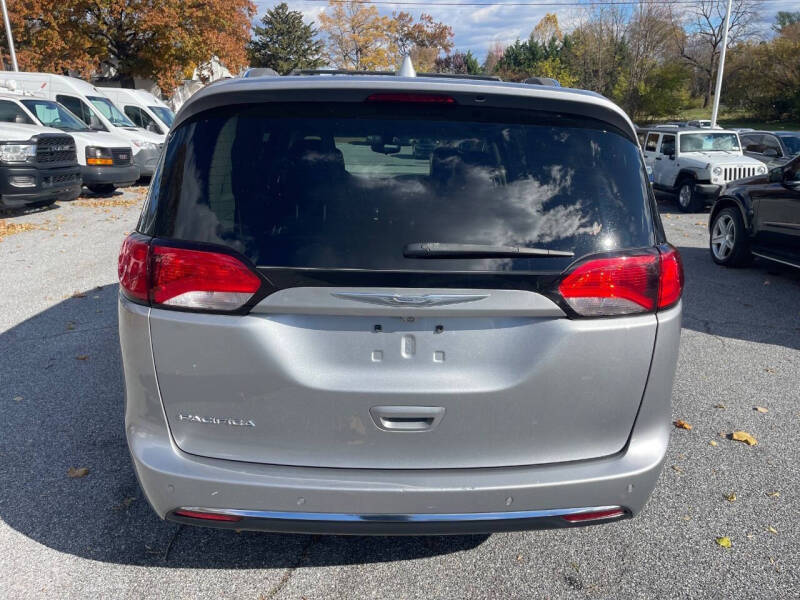 2018 Chrysler Pacifica Touring L