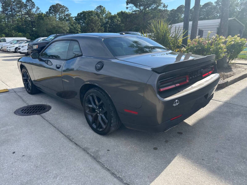 2019 Dodge Challenger SXT