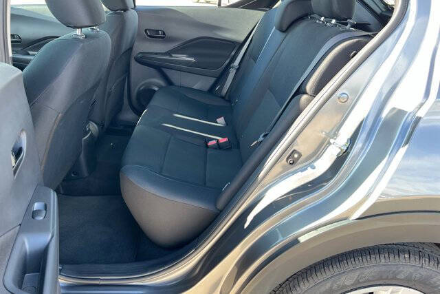 2025 Nissan Kicks Play S