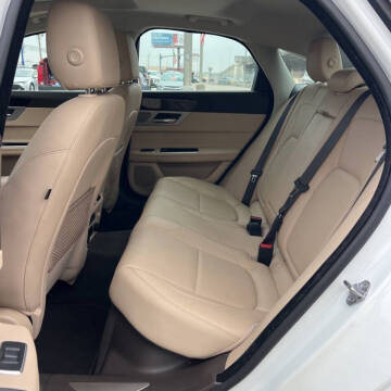 2016 Jaguar XF 35t Prestige