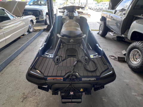 2023 Bombardier 14pc