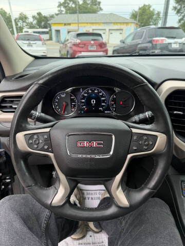 2017 GMC Acadia Denali