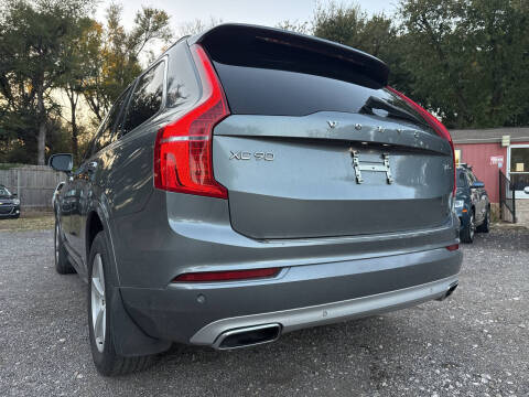 2017 Volvo XC90 T5 Momentum