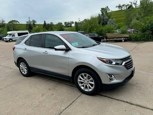 2021 Chevrolet Equinox LT photo 2